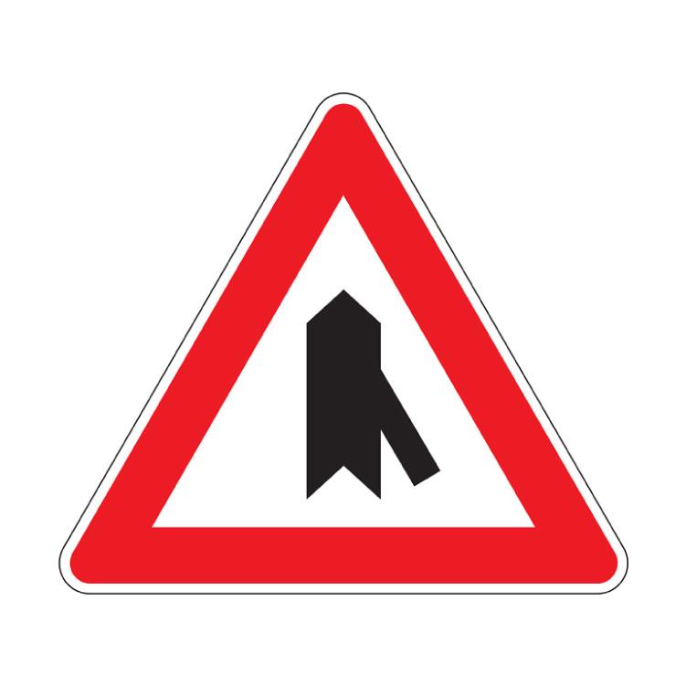 Il Segnale Raffigurato è Posto Sulle Autostrade