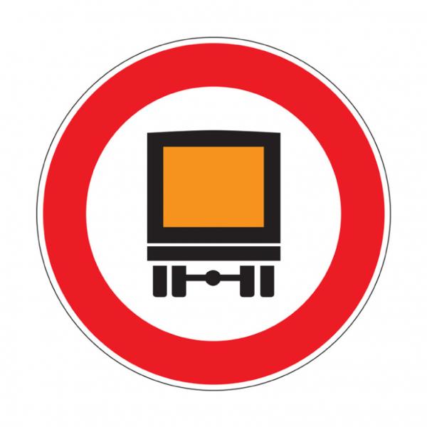 Transito vietato ai veicoli che trasportano merci pericolose