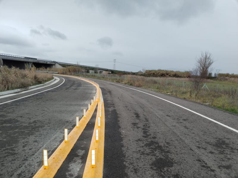 Adesivo Magnetico Per Veicoli “Manutenzione Autostrada” – Giallo Fluorescente, 620x120 Mm, Conforme Norme Visibilità